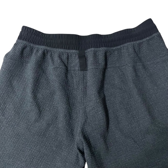 Lululemon At Ease Shorts 7” Heathered Black Gray Size XL Training Gym - Picture 5 of 7